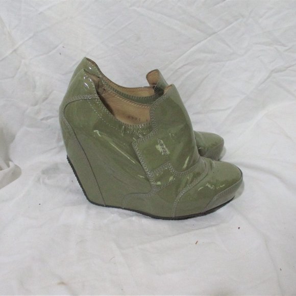 DRIES VAN NOTEN Patent Leather Wedge Heel Bootie 36 MOSS GREEN - Picture 1 of 6